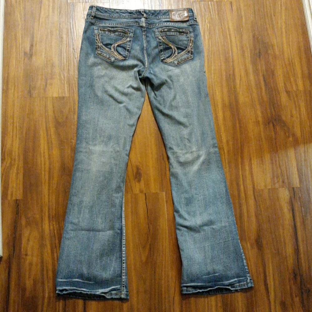 Jeans - Picture 2 of 4